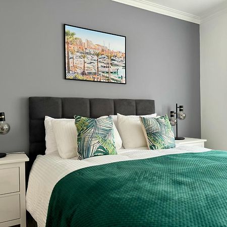 Princess Retreat Beautiful Modern Aprt 2 Min Walk From Quarteira Beach Esterno foto