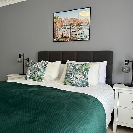 Princess Retreat Beautiful Modern Aprt 2 Min Walk From Quarteira Beach Esterno foto