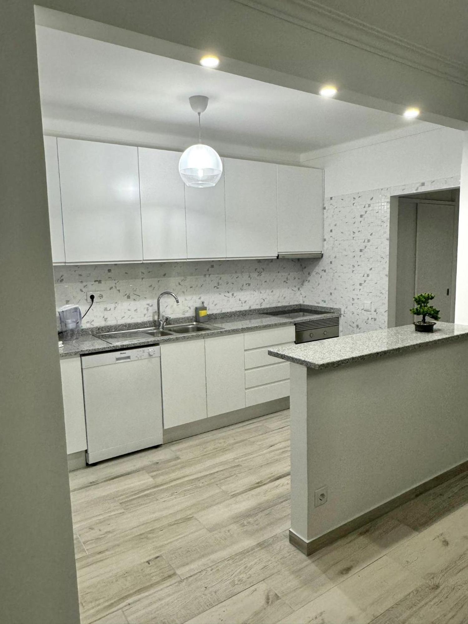 Princess Retreat Beautiful Modern Aprt 2 Min Walk From Quarteira Beach Esterno foto
