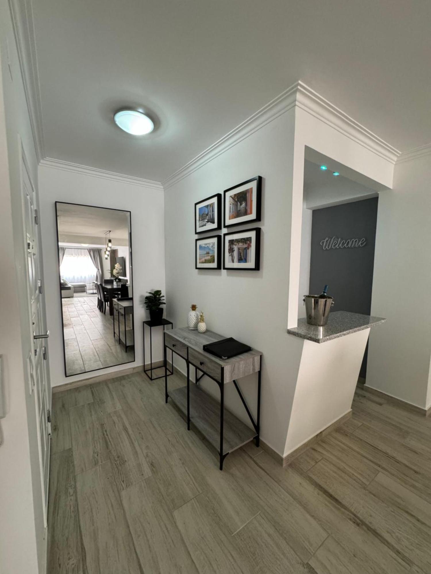 Princess Retreat Beautiful Modern Aprt 2 Min Walk From Quarteira Beach Esterno foto