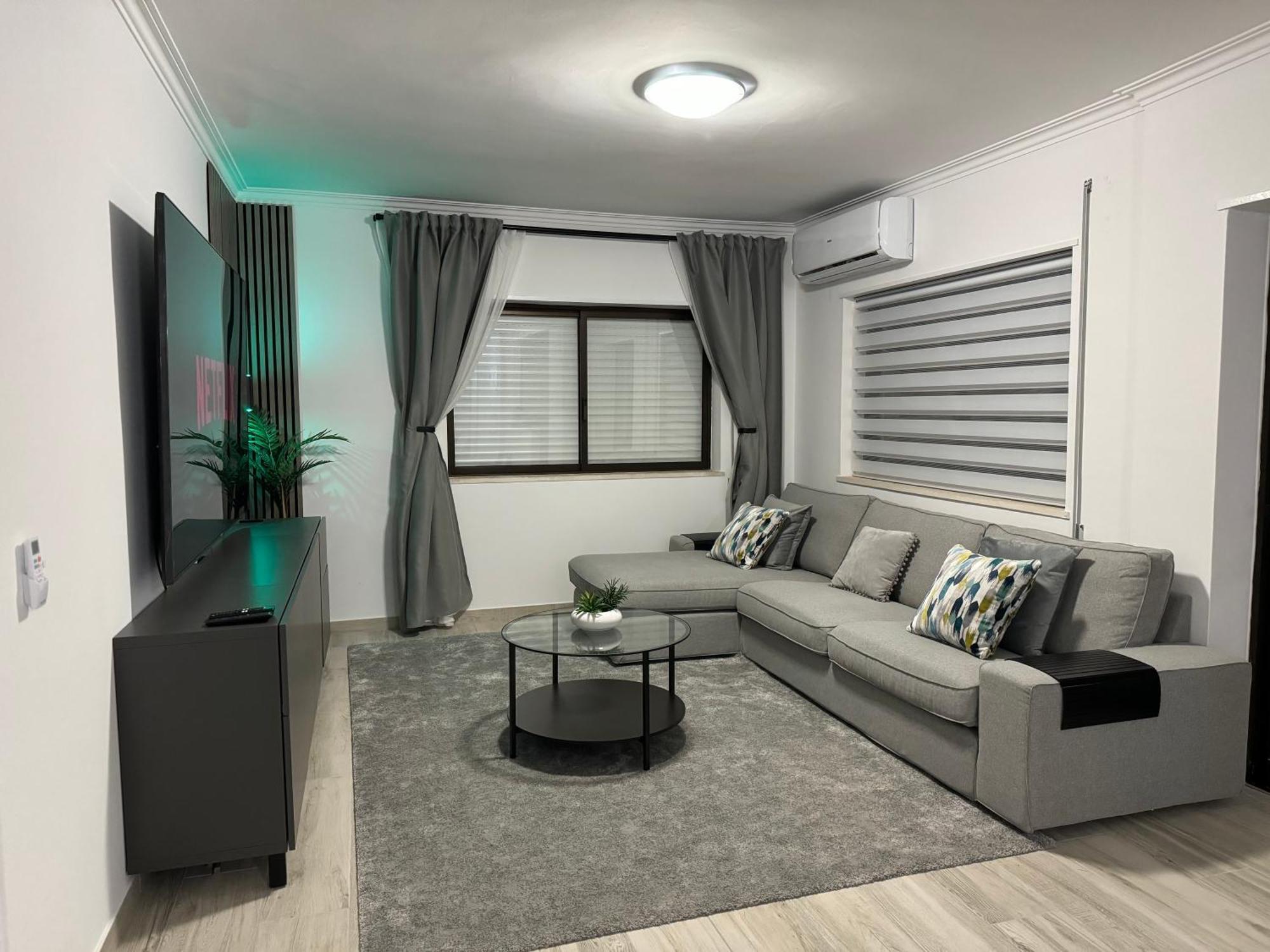 Princess Retreat Beautiful Modern Aprt 2 Min Walk From Quarteira Beach Esterno foto
